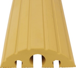 Mostek do węży i kabli dł. 1200 x szer. 210 x wys. 65 mm lita guma żółta