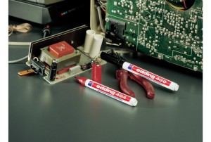 Marker trwały 3000 czerwony szerokość kreski 1,5‒3 mm końcówka okr. EDDING