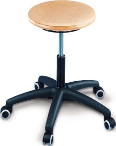 Taboret obrotowy z kółkami buk naturalny regulacja wys. siedz. 420-550 mm