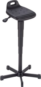 Stołek do pracy w pozycji półstojącej pianka PU regulacja wys. siedz. 610–880 mm