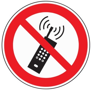 Znak zakazu ASR A1.3/DIN EN ISO 7010 zakaz używania telefonii komórkowej folia