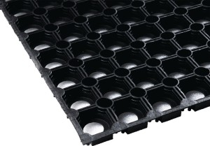 Gumowa mata pierścieniowa szer. 1 m x dł. 1,5 m grubość 22 mm czarna NR/SBR bez