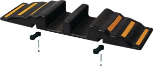 Mostek wężowy gumowy dł. 850 x szer. 300 x wys. 85 mm 6 pasków odblaskowych