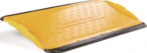 Podjazd na krawężnik SupaGrip dł. 760 x szer. 1280 mm 10 kg wysokość 110 mm udźw